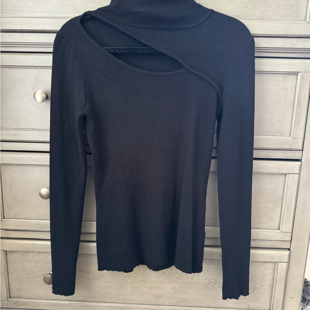 Cyrus Asymmetrical Black Long Sleeve Top